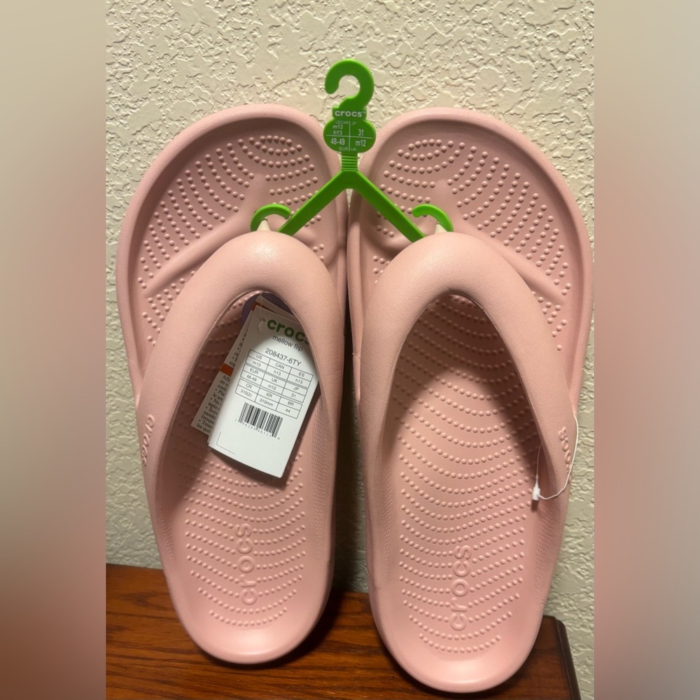 CROCS‎ Mello Flip Light Pink Slide Sandals